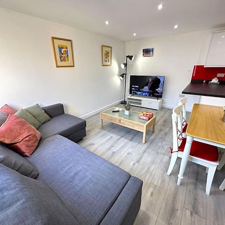 Charming New 2Br Detached House-Central Headington- Wi-Fi, Netflix, Top Location Oxford Dış mekan fotoğraf