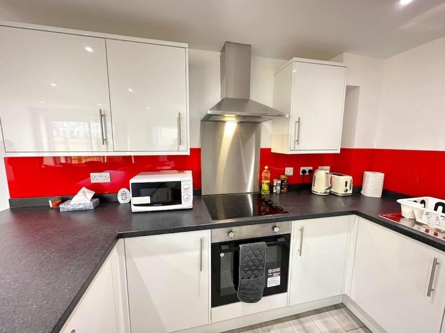 Charming New 2Br Detached House-Central Headington- Wi-Fi, Netflix, Top Location Oxford Dış mekan fotoğraf